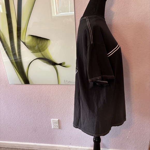 Shirt size XL - Picture 3 of 5